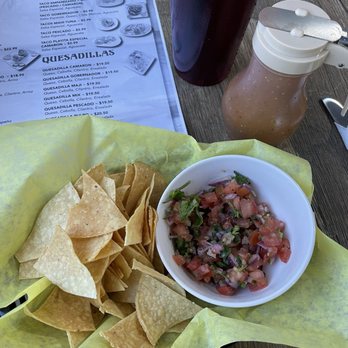 La Playita - Chips and pico de gallo - Mexican Near Me - Santa Clarita, California