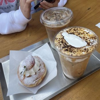 Memorylook - Vanilla einspanner, iced oat milk latte, strawberry donut - Coffee & Tea Near Me - Los Angeles, California Memorylook - Vanilla einspanner, iced oat milk latte, strawberry donut - Coffee & Tea Near Me - Los Angeles, California