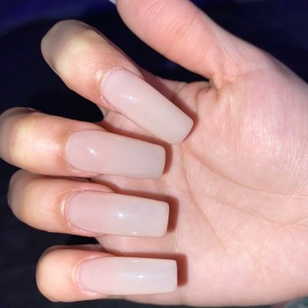 Ombre Nails - Huge round nails, absolutely no definition at all and not sharp like reference photo. - Nail Salons Near Me - Los Angeles, California