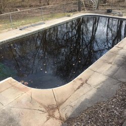 Affordable Pool Cleaning Guys - Before the cleaning
