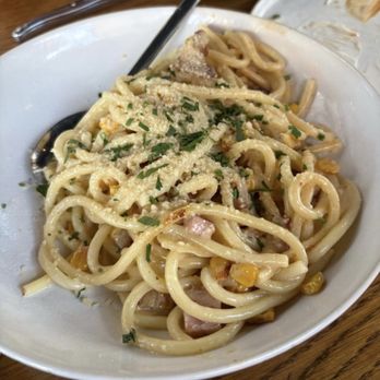 Hole In The Wall - Williamsburg - Bucatini Carbonara - Australian Near Me - Brooklyn, New York