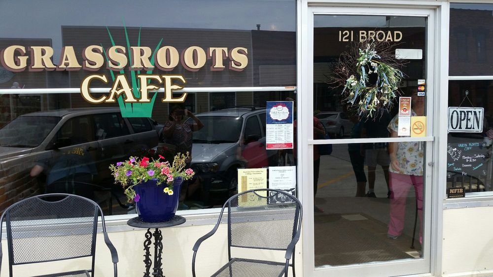 GRASS ROOTS CAFE Updated September 2024 121 Broad St, Humeston