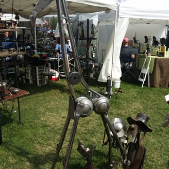 Arts on the Green - Metal giraffe - Festivals Near Me - La Grange, Kentucky Arts on the Green - Metal giraffe - Festivals Near Me - La Grange, Kentucky