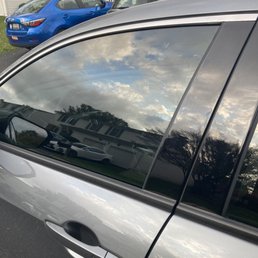 Driver's side window tint (35%)