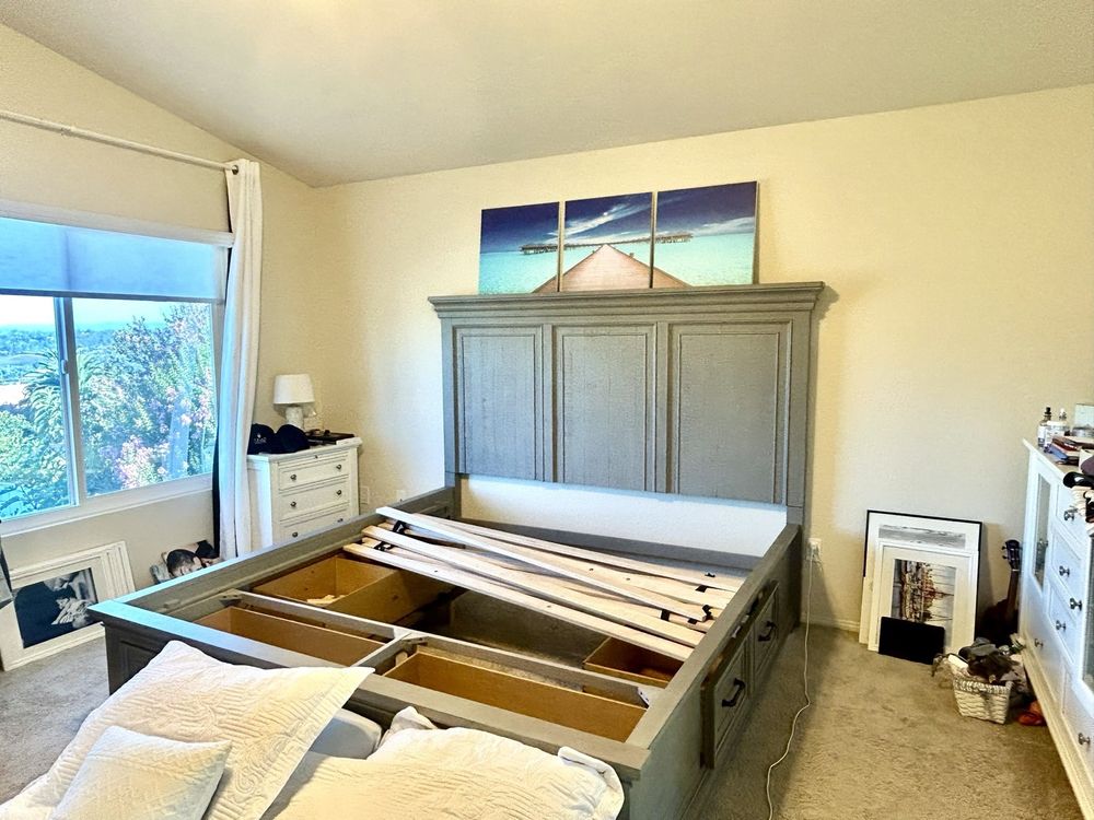 JEROME’S FURNITURE 10724 Treena St., San Diego, California Updated