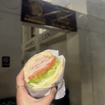 Dave's Chillin and Grillin - Sandwiches Near Me - Pasadena, California