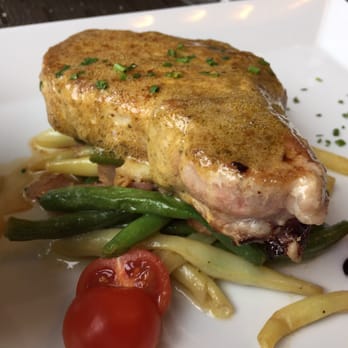 Restaurant Mövenpick - Bier-Säuli cutlet - Swiss Food Near Me - Regensdorf, ZH Restaurant Mövenpick - Bier-Säuli cutlet - Swiss Food Near Me - Regensdorf, ZH