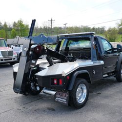 Innovation Auto Body Mechanics - Towing Service: We picked up the vehicle right from the scene.
Collision & Paint: Expert body restoration and factory-match paint.