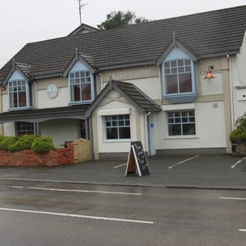 The Crafty Hound - Gastropubs Near Me - Lisburn, LSB