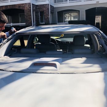 Auto Glass Tech - He was applying the glue here - he took his time to make sure it was perfect. I love his attention to detail. - Auto Glass Services Near Me