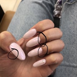 Nubes Nail Spa - Like they were ready to let me walk out like this