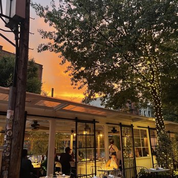 Evelina - Outside seating - Italian Near Me - Brooklyn, New York