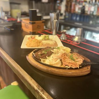El Coronel Mexican Restaurant - Trio Fajitas - Mexican Near Me - Sebastopol, California El Coronel Mexican Restaurant - Trio Fajitas - Mexican Near Me - Sebastopol, California