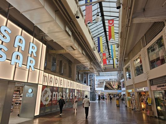 Central Market by null