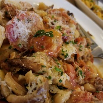 Ellie's - Italian Near Me - Long Beach, California