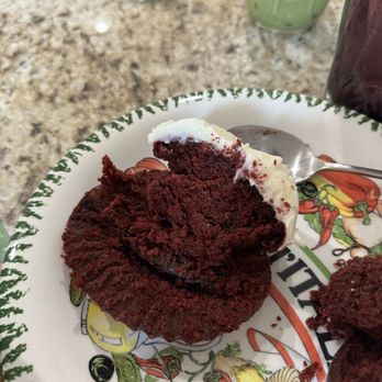 CRAVE Cupcakes - West U - Cupcakes Near Me - Houston, Texas