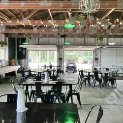 Birdie's Lounge - Bar