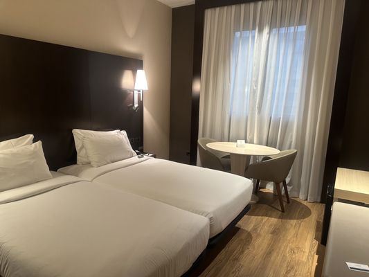 AC Hotel Valencia by null