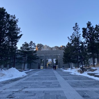 Mount Rushmore National Memorial - Entrance - Landmarks & Historical Buildings Near Me - Keystone, South Dakota Mount Rushmore National Memorial - Entrance - Landmarks & Historical Buildings Near Me - Keystone, South Dakota