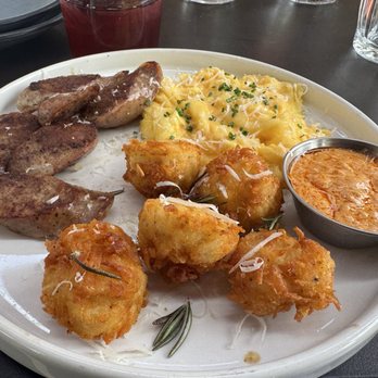 Postino East - Wine Bars Near Me - Gilbert, Arizona