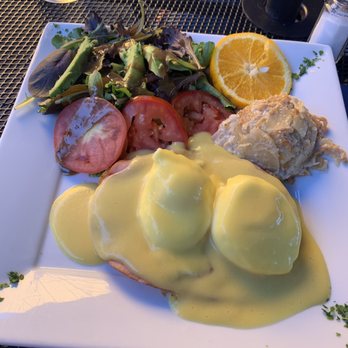 Cafe Laurent - Eggs Benedict - French Near Me - Mar Vista, California