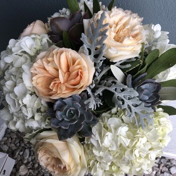 Alicia's Flowers - Florists Near Me - Newport Beach, California Alicia's Flowers - Florists Near Me - Newport Beach, California