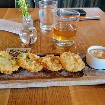 Whiskey Cake - Yummy Fried Green Tomatoes! - New American Near Me - Irving, Texas Whiskey Cake - Yummy Fried Green Tomatoes! - New American Near Me - Irving, Texas