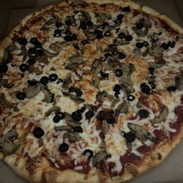 Black olive and mushroom large NY style pizza