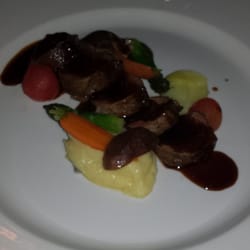 Restaurant Jacob - Kalfslende met diamanthaas en rode wijnsaus