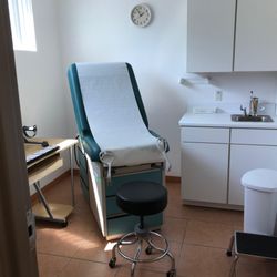 Alkris Walk-In Clinic At Peppertree