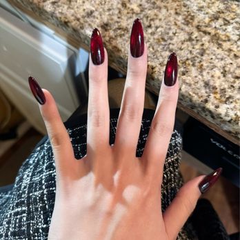 VIP Nails & Spa - Nail Salons Near Me - Lakewood, California