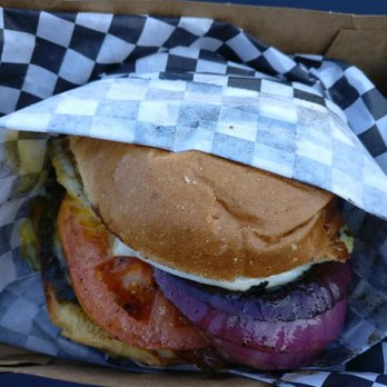Patty Meets Bun - Food Trucks Near Me - Temple City, California