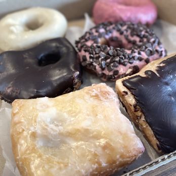 North Lime Coffee & Donuts - Clays Mill - Variety selection - Donuts Near Me - Lexington, Kentucky North Lime Coffee & Donuts - Clays Mill - Variety selection - Donuts Near Me - Lexington, Kentucky