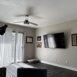 Maid Right of North Phoenix - Light streams through the blinds of my Spotlessly Cleaned Abode