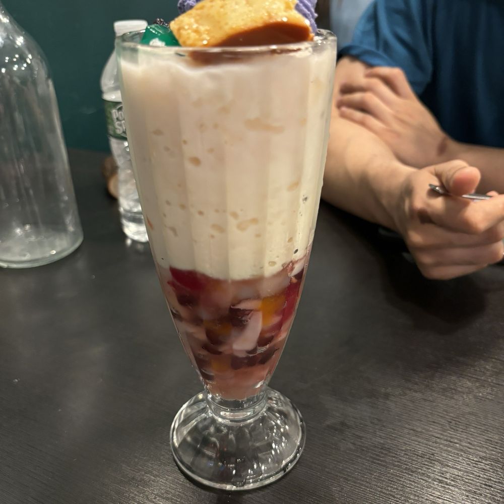 Kalye Bistro - Halo Halo - Filipino Near Me - Woodside, New York
