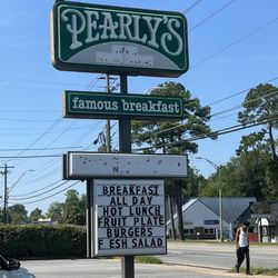 Pearly's Restaurant - Street sign