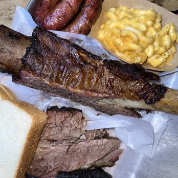 Black's Barbecue Austin - Sausage, beef rib, moist brisket, and Mac & cheese (IG: @mylifeaskat_) - Barbeque Near Me - Austin, Texas Black's Barbecue Austin - Sausage, beef rib, moist brisket, and Mac & cheese (IG: @mylifeaskat_) - Barbeque Near Me - Austin, Texas