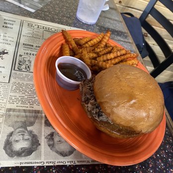 Broncho Grill House - Pulled pork barbecue sandwich with sweet potato fries - Steakhouses Near Me - Torrington, Wyoming