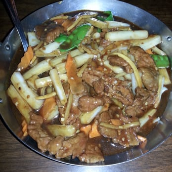 Chef Shangri-La - Beef chow fun (spicy) - Chinese Near Me - North Riverside, Illinois