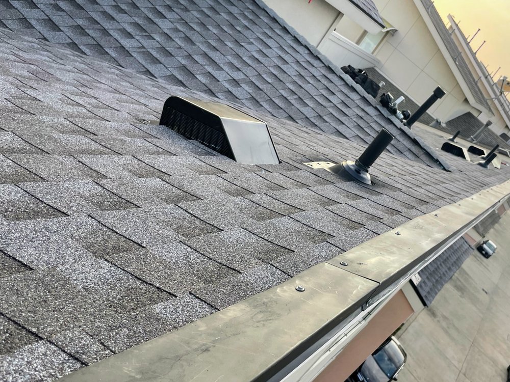 Slide of Tetralto Roofing