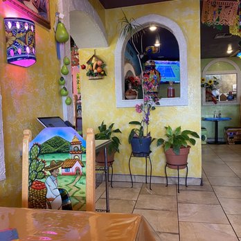 Amigo Juan Mexican Cafe - Vivid decor - Mexican Near Me - Hope, Arkansas Amigo Juan Mexican Cafe - Vivid decor - Mexican Near Me - Hope, Arkansas