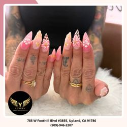 Luxury Nails & Spa Salon