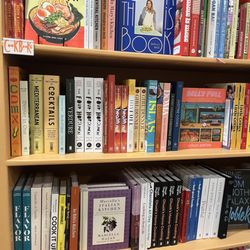 Librairie Pulp Books & Cafe
