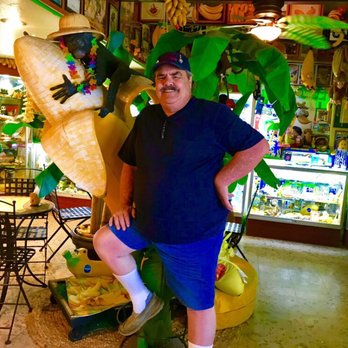 International Banana Museum - Take lots of pictures - Museums Near Me - Mecca, California