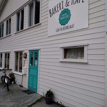 Marianne Bakeri & Kafe - The exterior. - Cafes Near Me - Aurland, 14 Marianne Bakeri & Kafe - The exterior. - Cafes Near Me - Aurland, 14