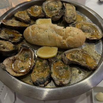 Mansurs on the Boulevard - Charbroiled Oysters - Cajun/Creole Near Me - Baton Rouge, Louisiana