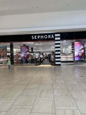 Hillcrest Mall by null