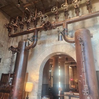 Sternewirth Bar - Restaurant entrance - Cocktail Bars Near Me - San Antonio, Texas