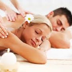 Jayne Massage - Teaching couples how to give each other massage