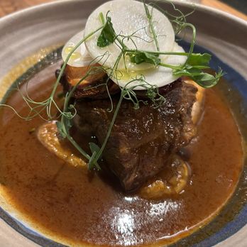 Lilia Comedor - Beef Tenderloin in Mole Stew Broth - French Near Me - Portland, Oregon